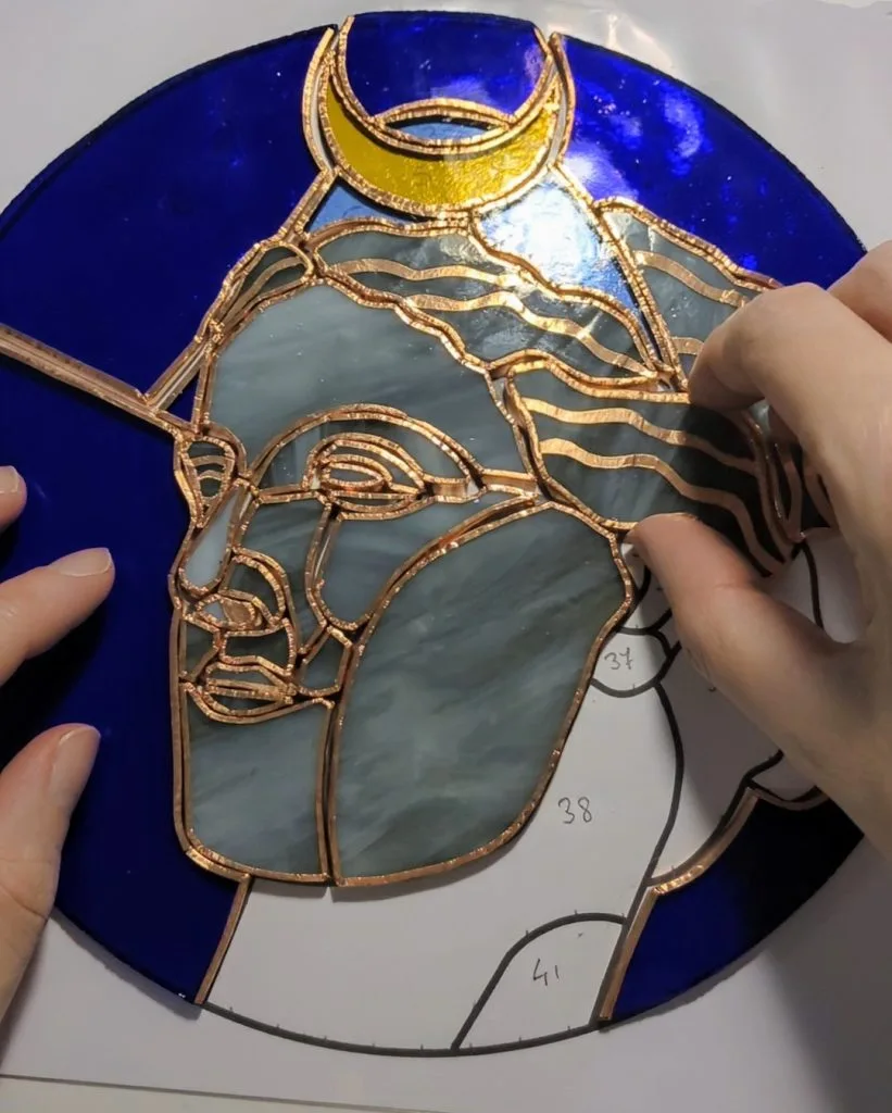 Création vitrail Artémis
